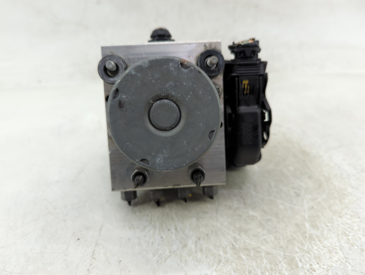 2020 Dodge Caravan Anti-Lock Brake ABS Pump Module Actuator OEM P/N:P68183803AD Fits Fits 2015 2016 2017 2018 2019 OEM Used 
