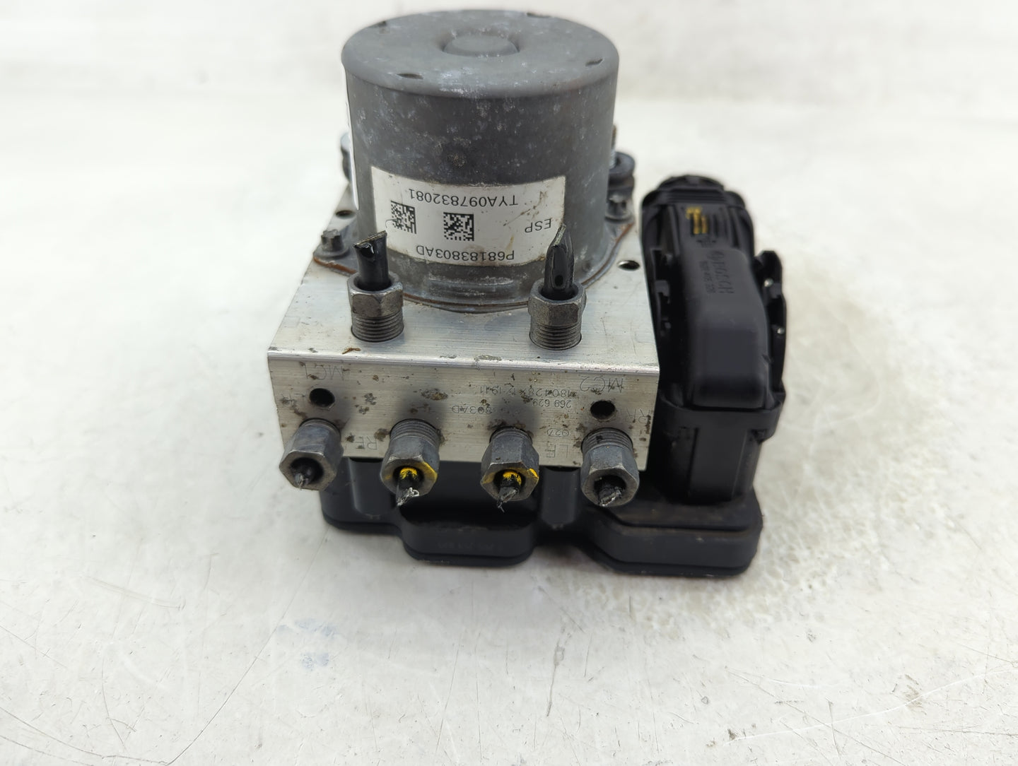 2020 Dodge Caravan ABS Pump Control Module Replacement P/N:P68183803AD Fits Fits 2015 2016 2017 2018 2019 OEM Used Auto Part
