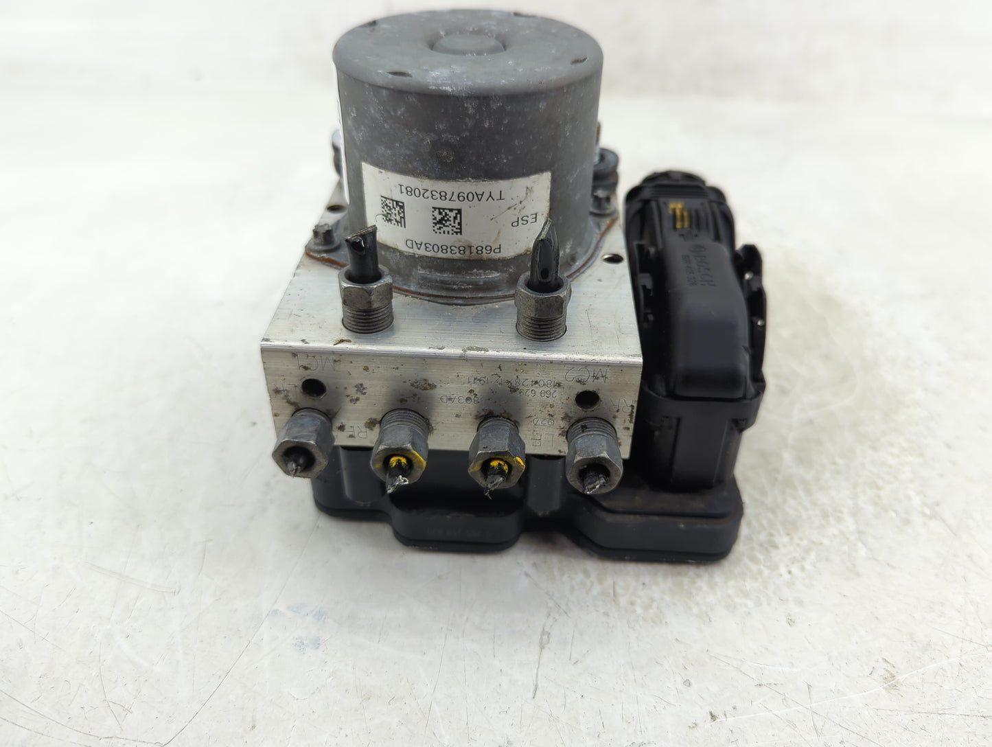 2020 Dodge Caravan ABS Pump Control Module Replacement P/N:P68183803AD Fits Fits 2015 2016 2017 2018 2019 OEM Used Auto Part