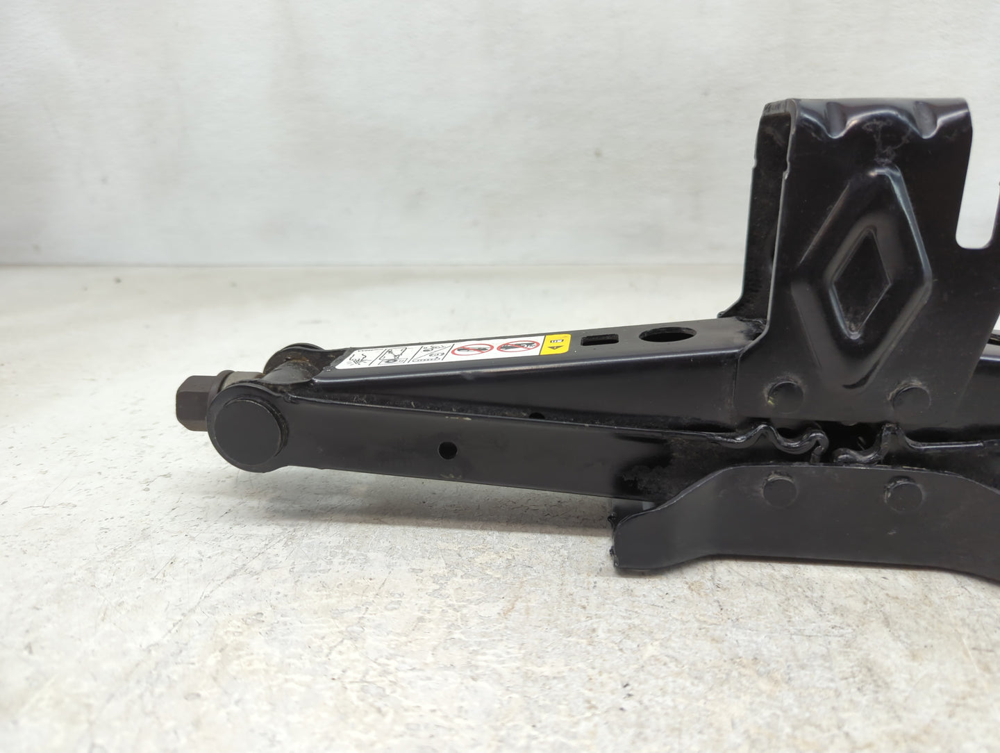 2020 Dodge Caravan Spare Scissor Car Jack - Oemusedautoparts1.com