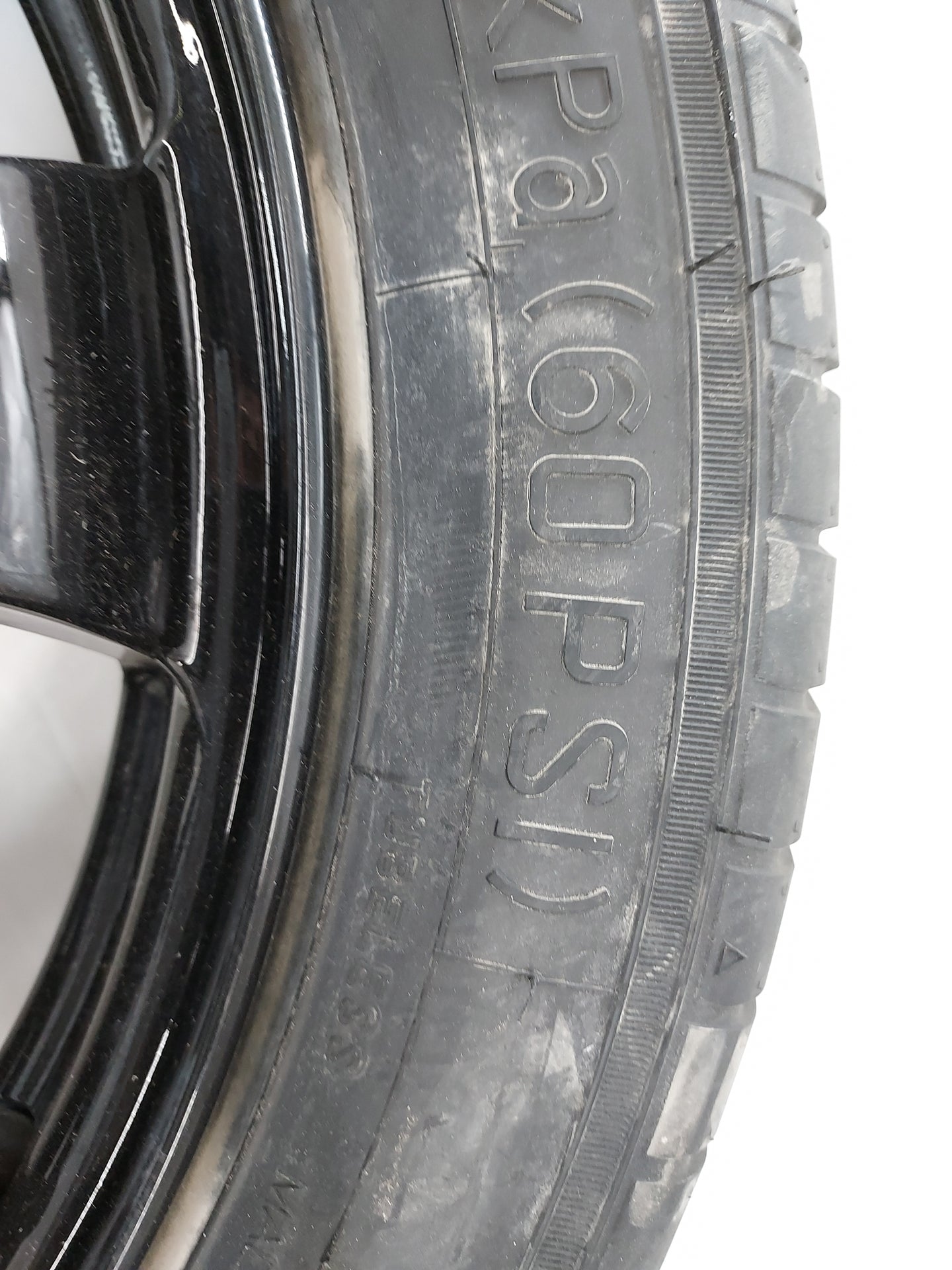 Dodge Caravan Spare Donut Tire Wheel Rim Oem 1420782 - Oemusedautoparts1.com
