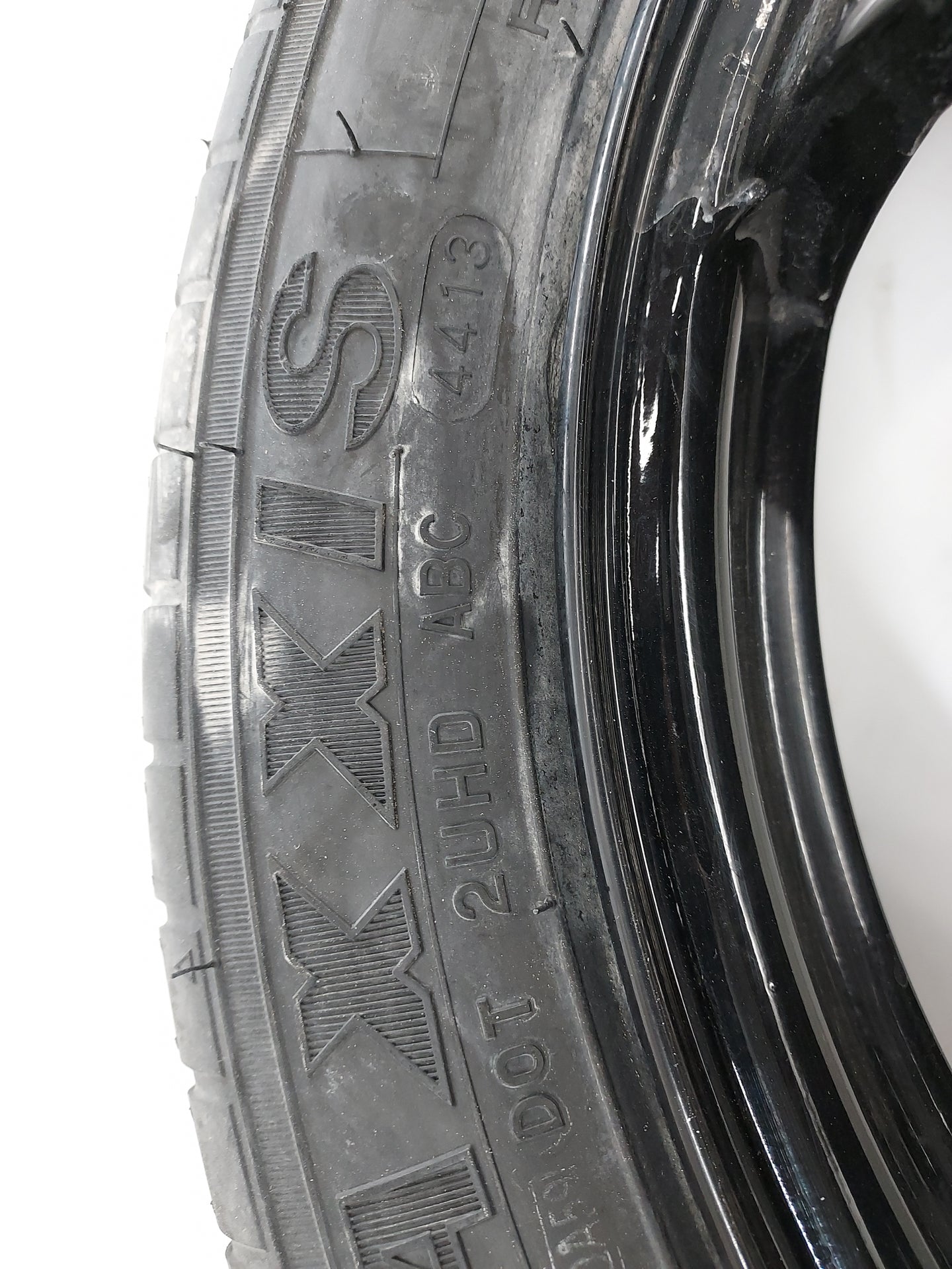 Dodge Caravan Spare Donut Tire Wheel Rim Oem 1420782 - Oemusedautoparts1.com