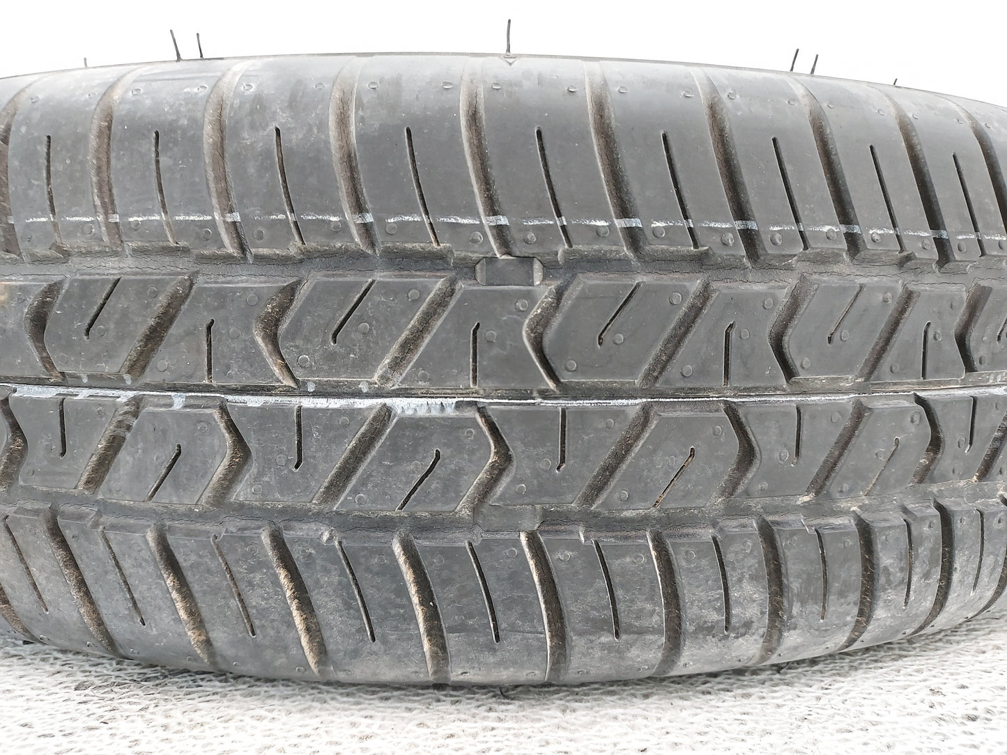 Dodge Caravan Spare Donut Tire Wheel Rim Oem 1420782 - Oemusedautoparts1.com