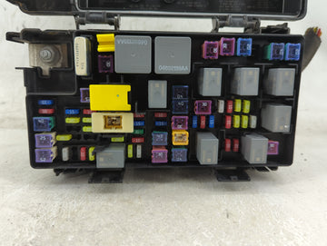 Dodge Caravan Fusebox Fuse Box Relay Module Tipm 68239606aa