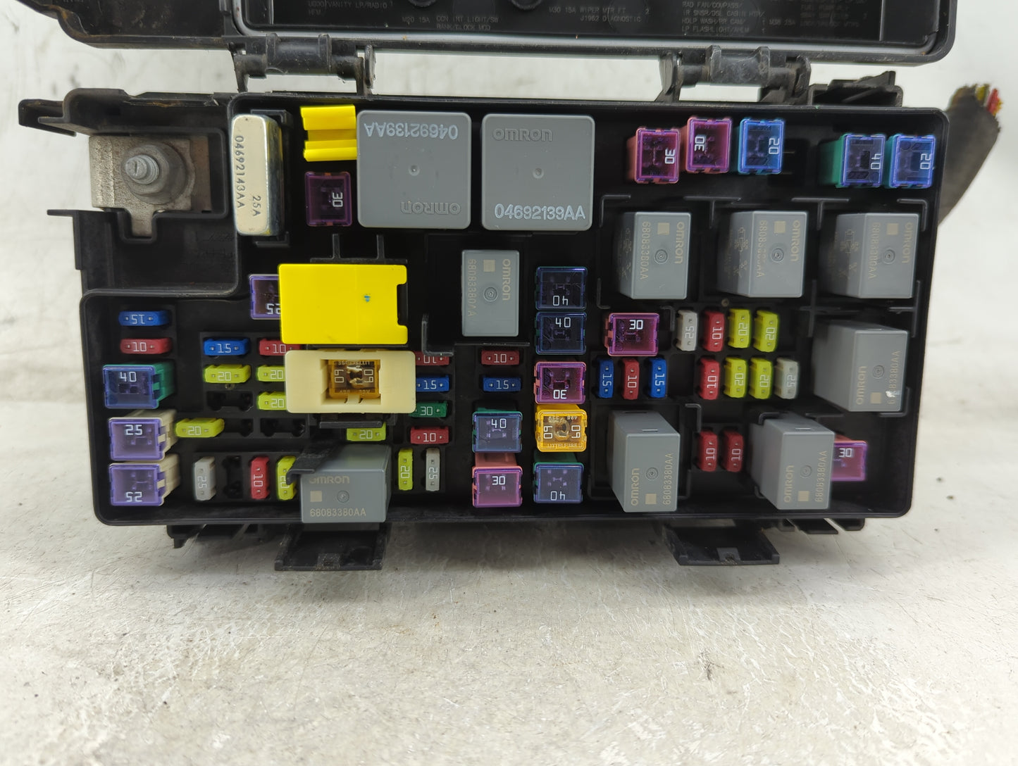 Dodge Caravan Fusebox Fuse Box Relay Module Tipm 68239606aa - Oemusedautoparts1.com