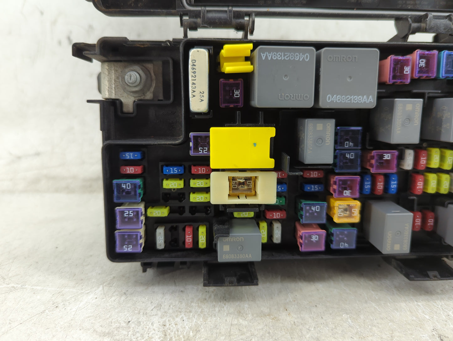 Dodge Caravan Fusebox Fuse Box Relay Module Tipm 68239606aa - Oemusedautoparts1.com