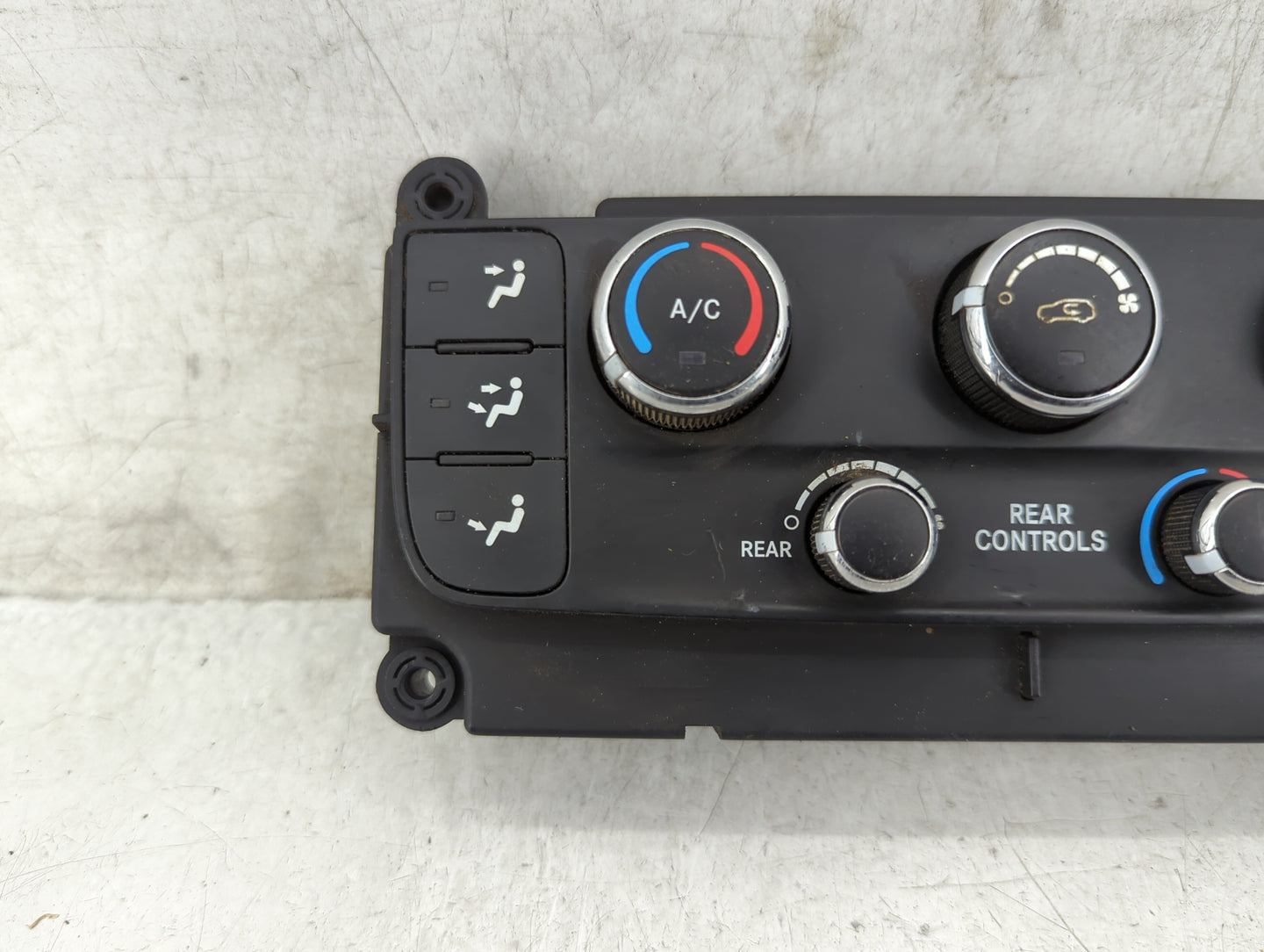 2020 Dodge Caravan Climate Control Module Temperature AC/Heater Replacement P/N:P68260538AA Fits OEM Used Auto Parts - Oemus