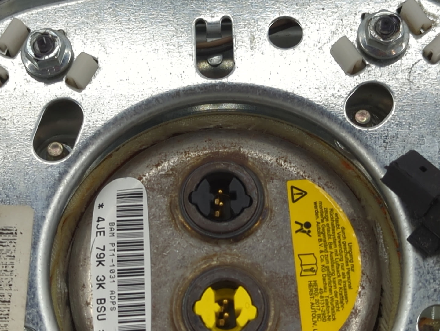 2020 Dodge Caravan Air Bag Driver Left Steering Wheel Mounted Black - Oemusedautoparts1.com