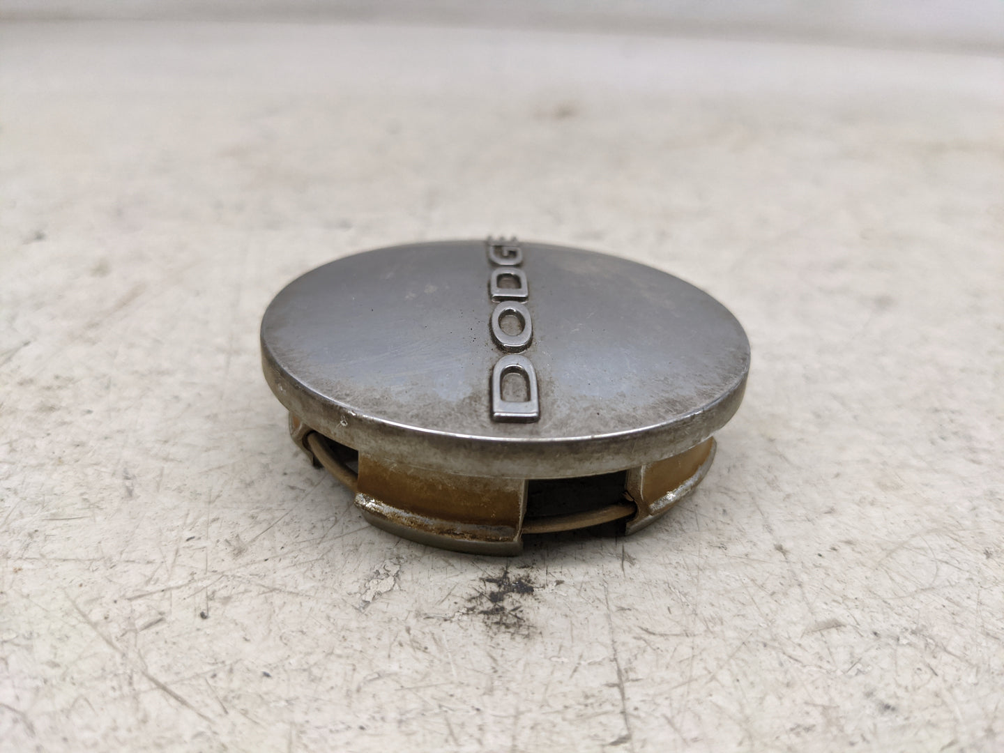2020 Dodge Caravan Rim Wheel Center Cap Chrome 1481042 - Oemusedautoparts1.com