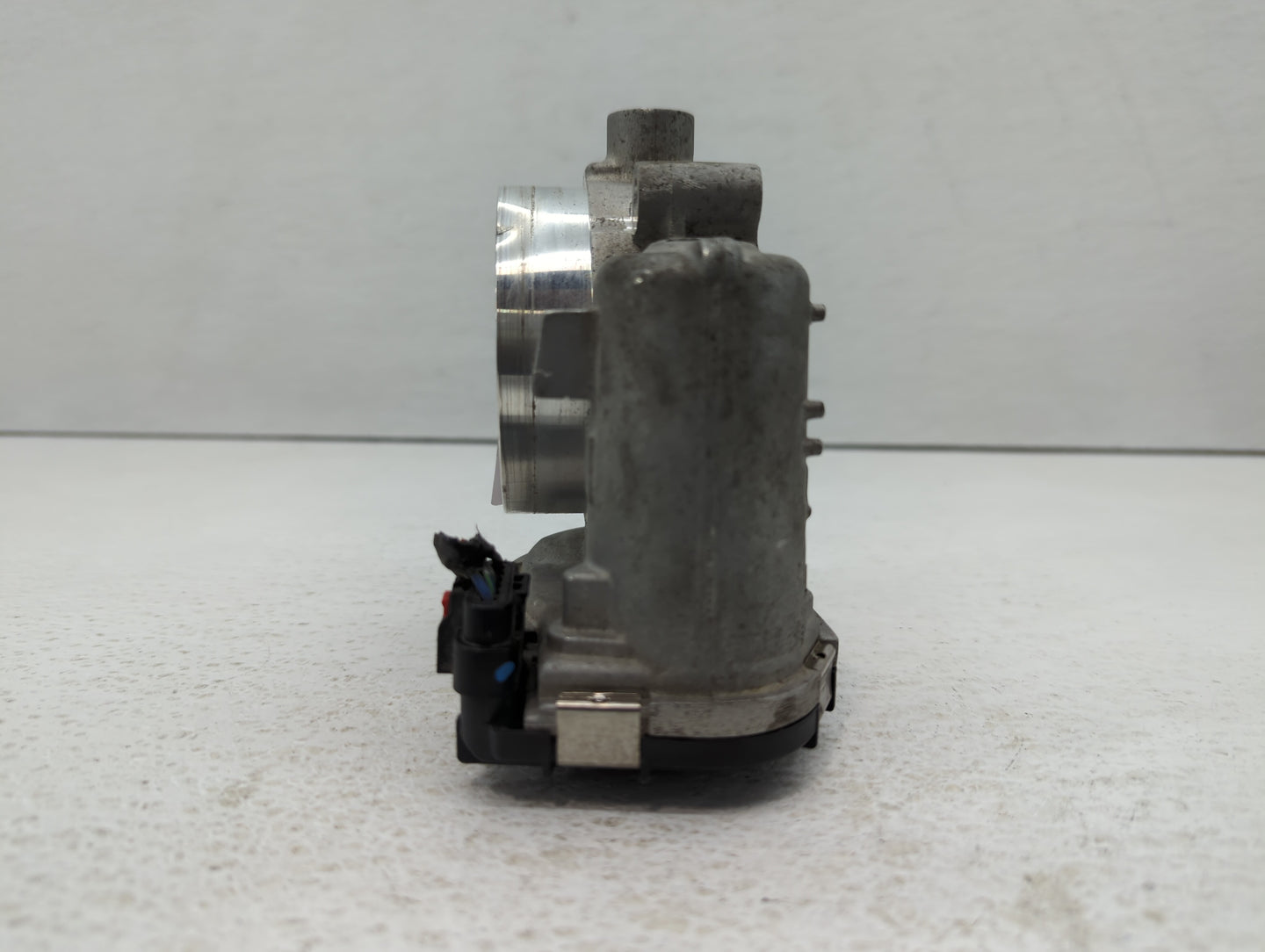 2020 Dodge Caravan Throttle Body P/N:05184349AE Fits Fits 2011 2012 2013 2014 2015 2016 2017 2018 2019 2021 2022 OEM Used Au