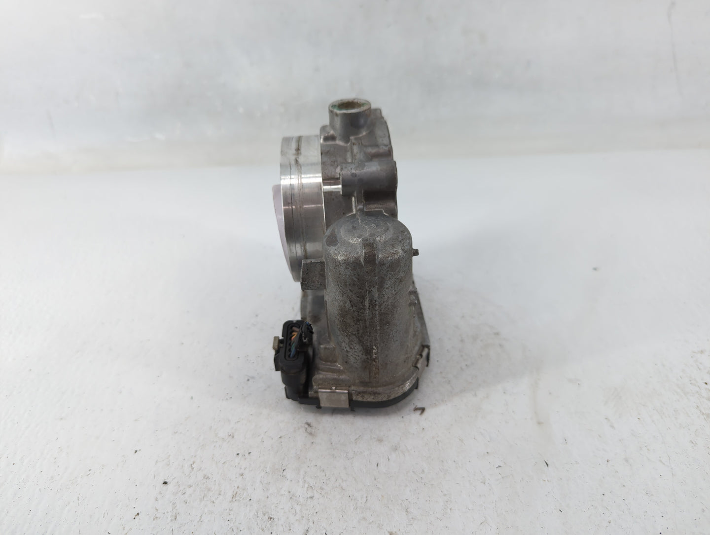 2020 Dodge Caravan Throttle Body P/N:05184349AE Fits Fits 2011 2012 2013 2014 2015 2016 2017 2018 2019 2021 2022 OEM Used Au