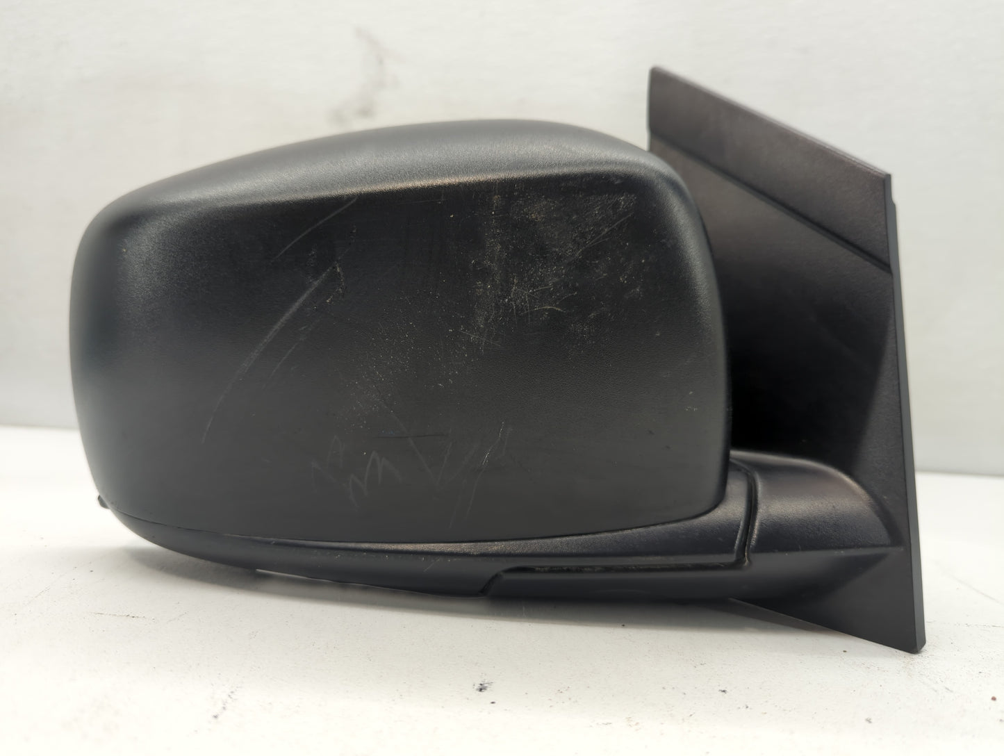 2020 Dodge Caravan Passenger Side View Mirror - Right Door Mirror OEM Used - Oemusedautoparts1.com
