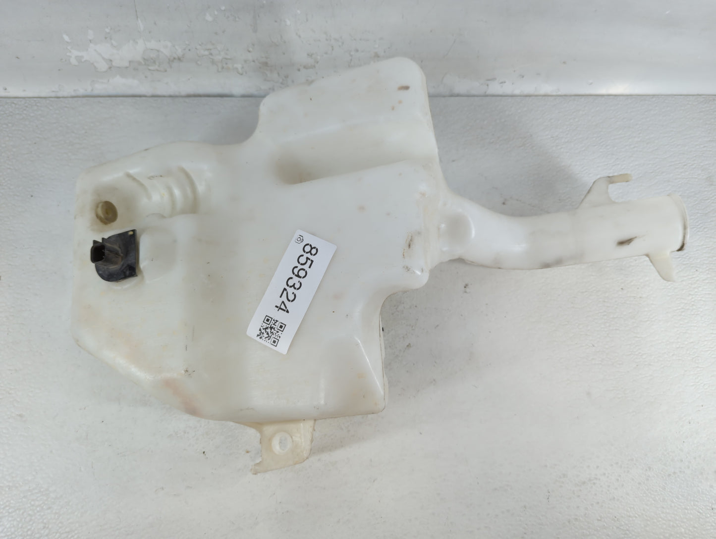Dodge Caravan Windshield Washer Fluid Reservoir Bottle Oem - Oemusedautoparts1.com