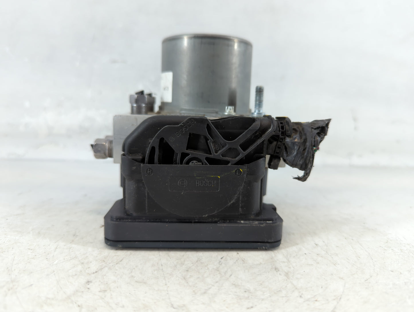 2020 Dodge Caravan ABS Pump Control Module Replacement P/N:P68443867AA Fits Fits 2015 2016 2017 2018 2019 OEM Used Auto Part