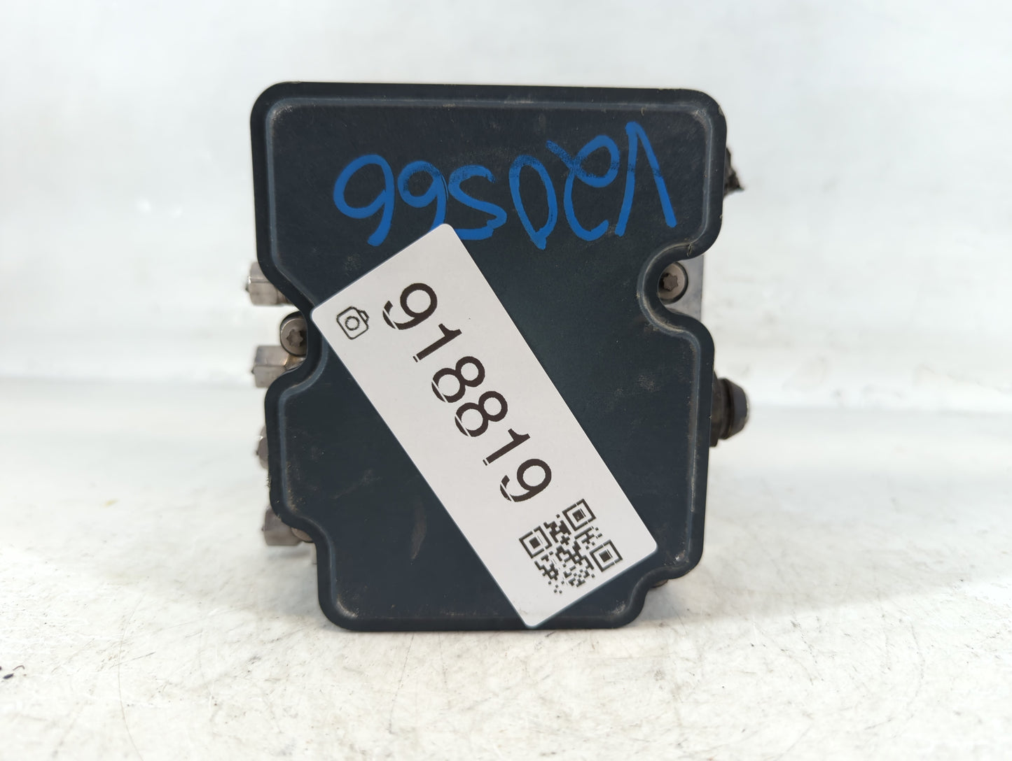 2020 Dodge Caravan ABS Pump Control Module Replacement P/N:P68443867AA Fits Fits 2015 2016 2017 2018 2019 OEM Used Auto Part