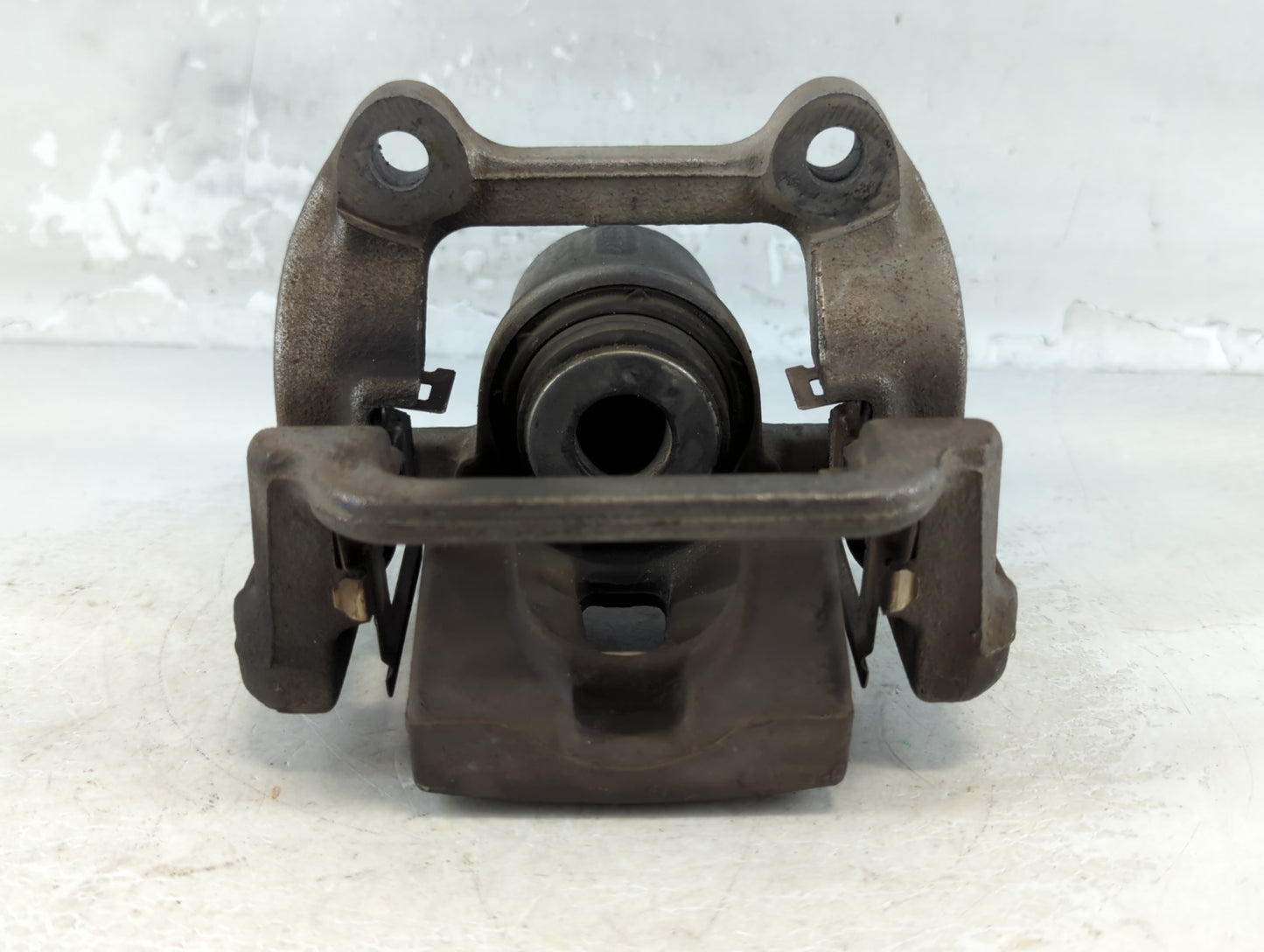 2018-2020 Dodge Challenger Front Passenger Right Brake Caliper - Oemusedautoparts1.com