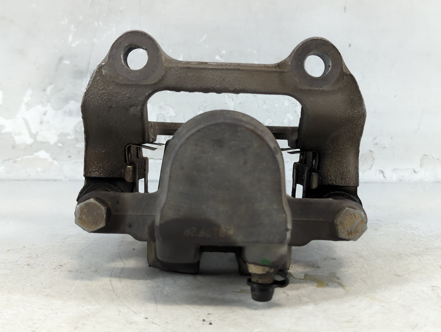 2018-2020 Dodge Challenger Front Passenger Right Brake Caliper - Oemusedautoparts1.com