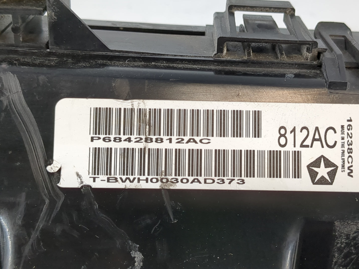 2020 Dodge Challenger Fusebox Fuse Box Panel Relay Module P/N:P68428812AC Fits OEM Used Auto Parts - Oemusedautoparts1.com