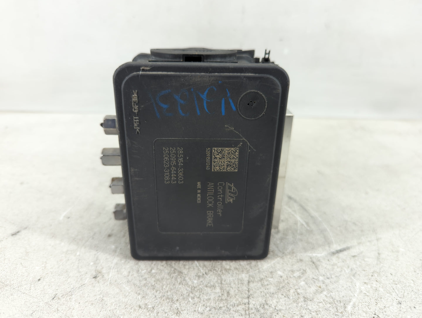 2018-2022 Dodge Challenger ABS Pump Control Module Replacement P/N:P68422293AB Fits Fits 2018 2019 2020 2021 2022 OEM Used A