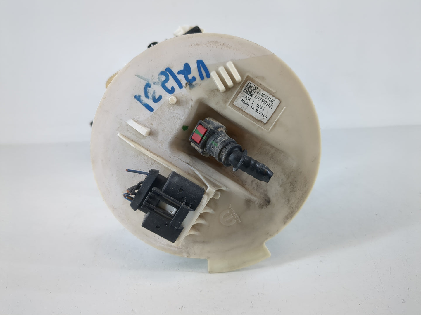 2020-2022 Dodge Challenger Electrical Gas Fuel Pump Assembly - Oemusedautoparts1.com