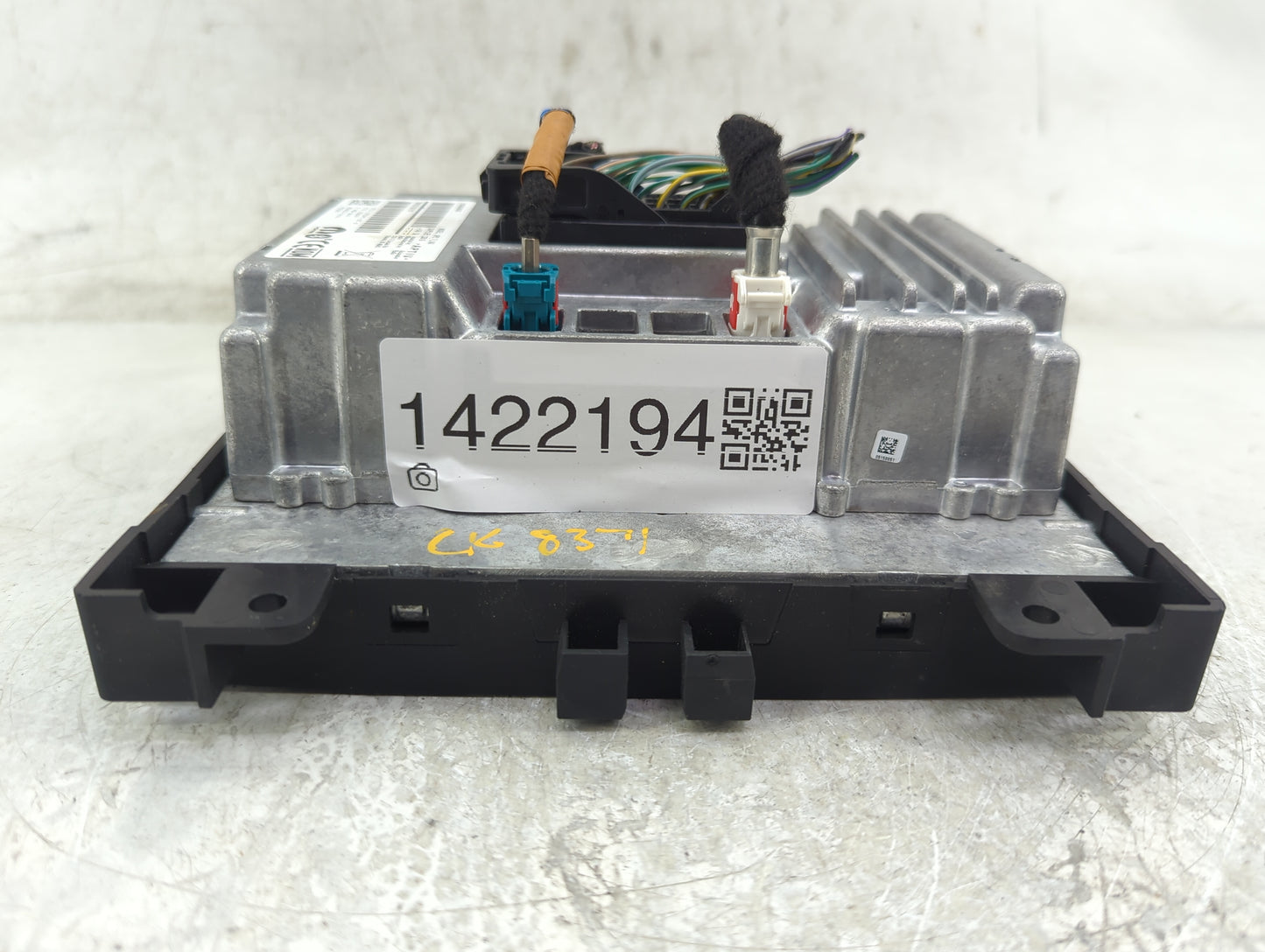 2018-2020 Dodge Challenger Radio AM FM Cd Player Receiver Replacement P/N:68428466AB Fits Fits 2018 2019 2020 OEM Used Auto 