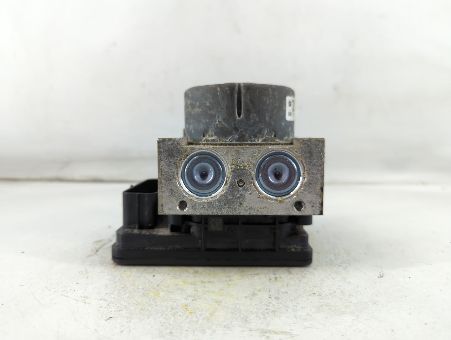 2018-2022 Dodge Challenger ABS Pump Control Module Replacement P/N:P68422293AB Fits Fits 2018 2019 2020 2021 2022 OEM Used A