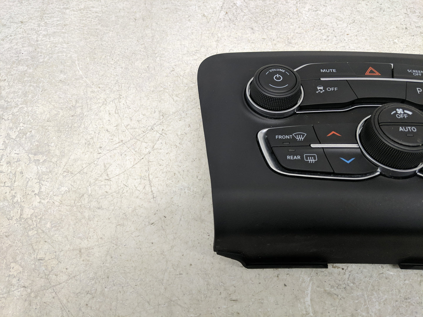 2017-2021 Dodge Charger Climate Control Module Temperature AC/Heater Replacement Fits Fits 2017 2018 2019 2020 2021 OEM Used