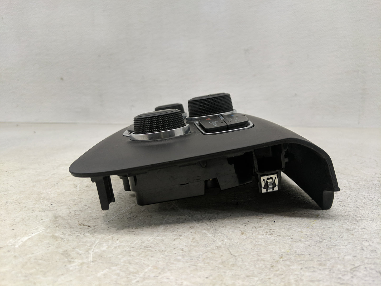 2017-2021 Dodge Charger Climate Control Module Temperature AC/Heater Replacement Fits Fits 2017 2018 2019 2020 2021 OEM Used