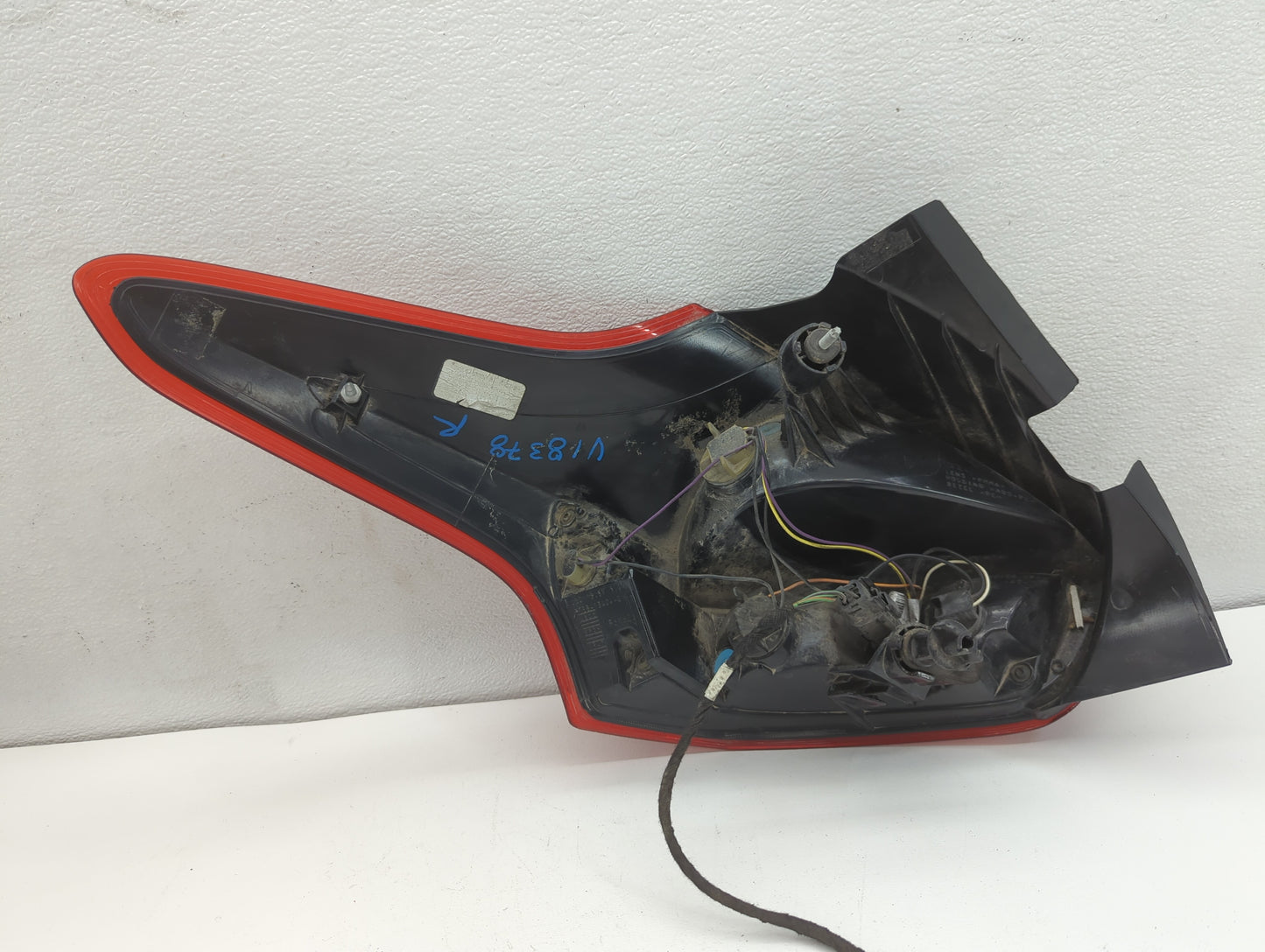 2015-2022 Dodge Charger Tail Light Assembly Passenger Right OEM P/N:F1EB-13404-G Fits Fits 2015 2016 2017 2018 2019 2020 202