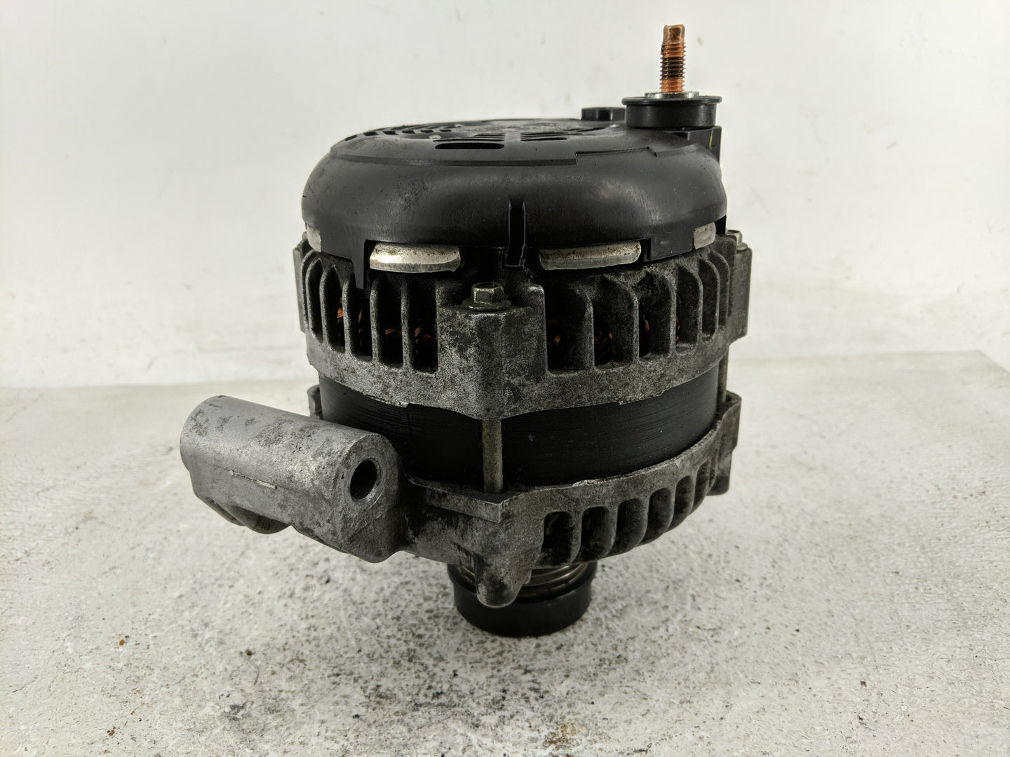 2020 Dodge Durango Alternator Replacement Generator Charging Assembly Engine OEM P/N:P56029789AA Fits OEM Used Auto Parts - 