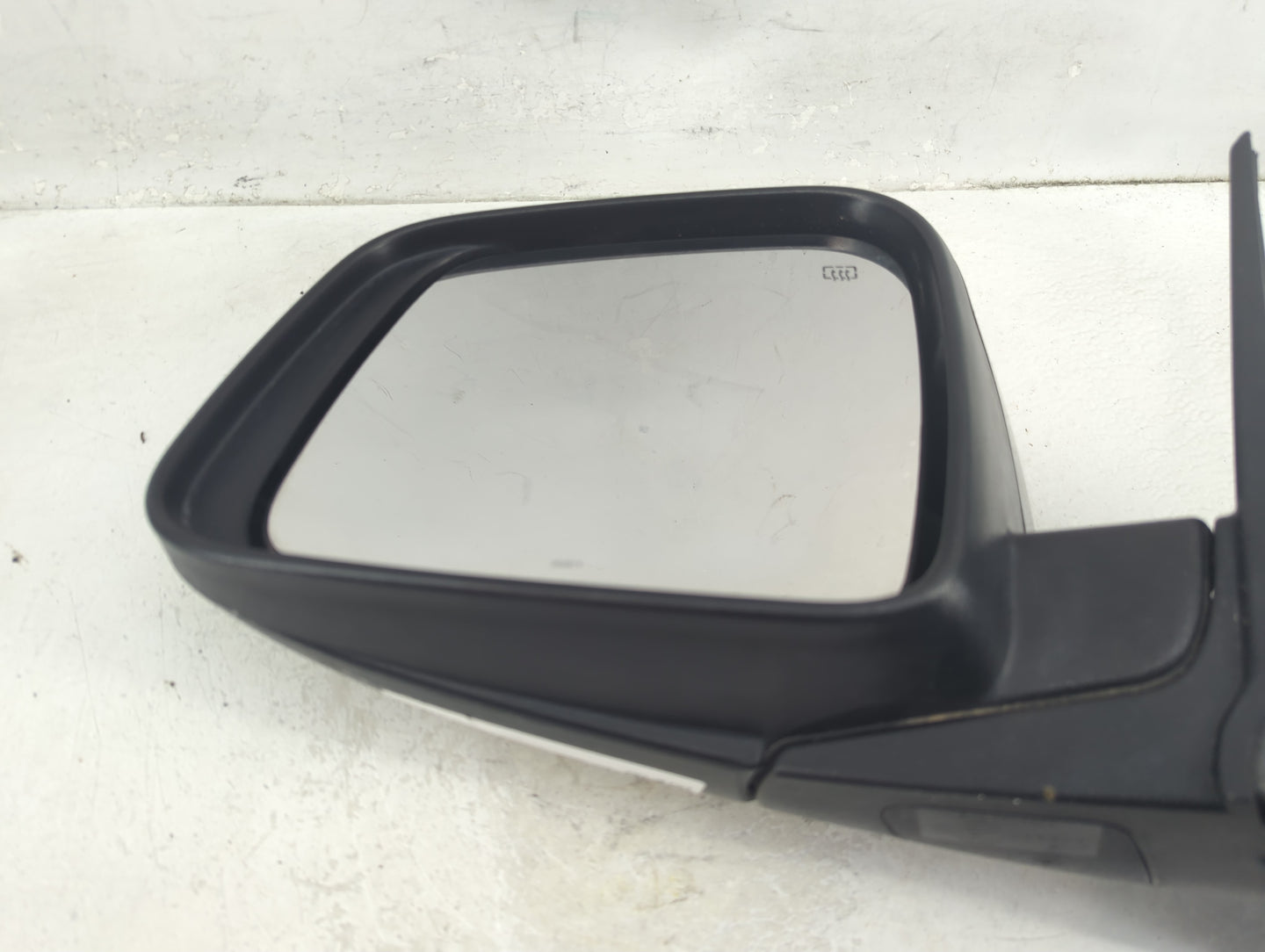 2011-2022 Dodge Durango Driver Side View Mirror - Left Door Mirror OEM Used - Oemusedautoparts1.com