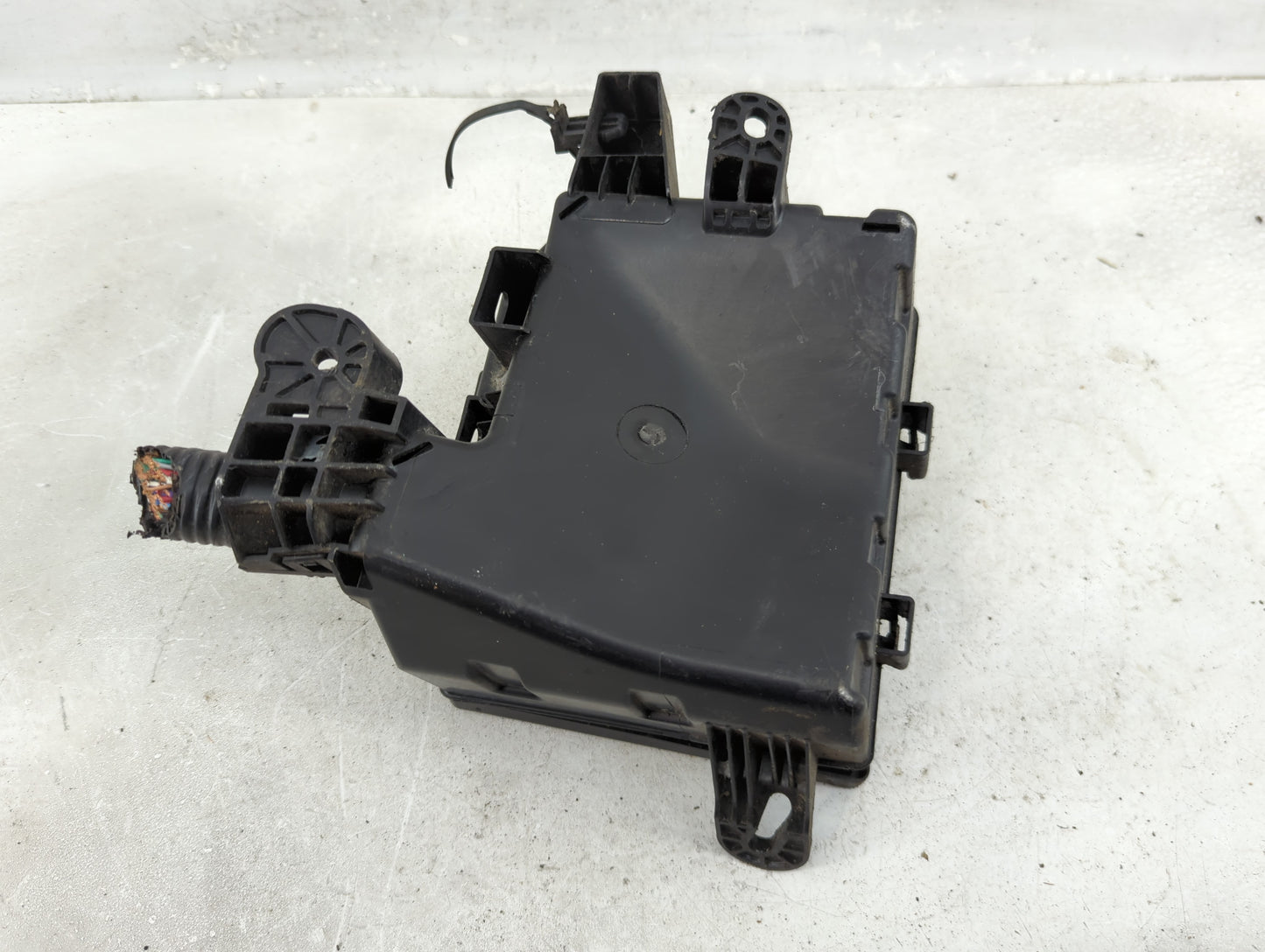 2020 Dodge Durango Fusebox Fuse Box Panel Relay Module Fits OEM Used Auto Parts - Oemusedautoparts1.com