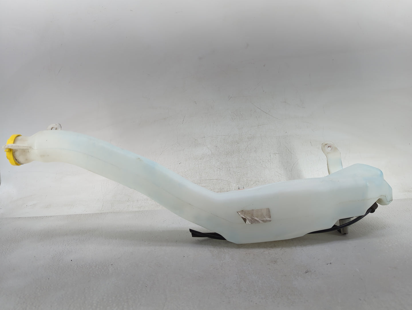 2011-2022 Dodge Durango Windshield Washer Fluid Reservoir Bottle Oem 1425739 - Oemusedautoparts1.com