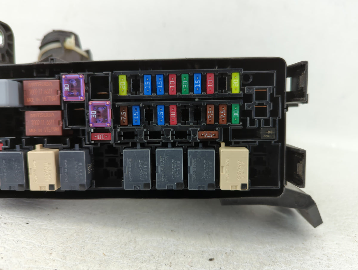 2013 Dodge Durango Fusebox Fuse Box Panel Relay Module P/N:T5A-D Fits OEM Used Auto Parts - Oemusedautoparts1.com