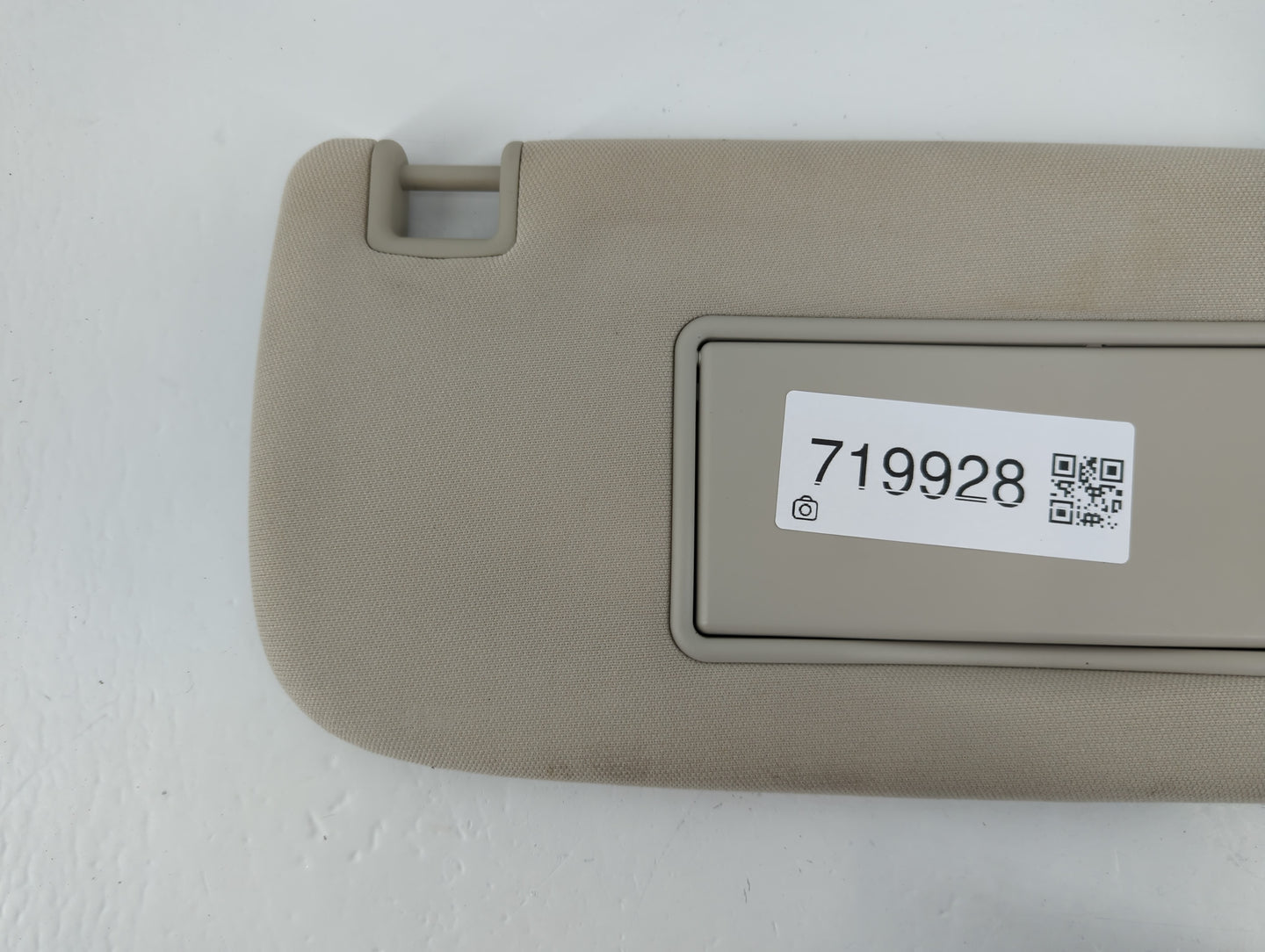 2011-2022 Dodge Durango Sun Visor Shade Replacement Passenger Right Mirror Fits OEM Used Auto Parts - Oemusedautoparts1.com