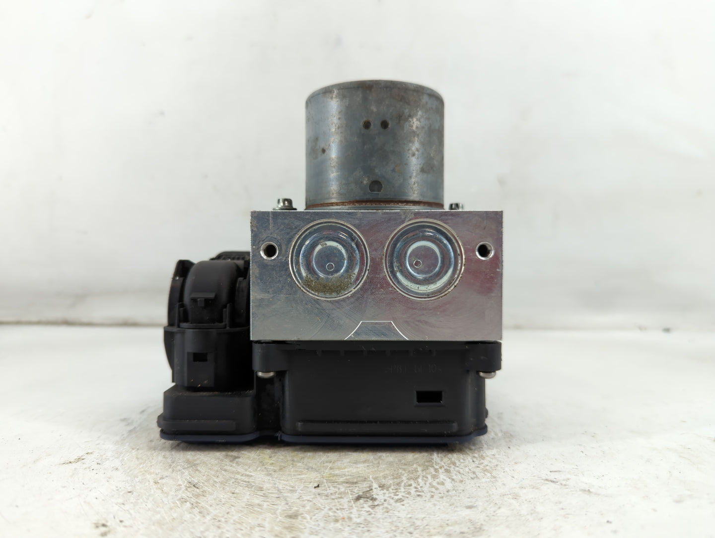 2019-2020 Dodge Durango ABS Pump Control Module Replacement Fits Fits 2019 2020 OEM Used Auto Parts - Oemusedautoparts1.com