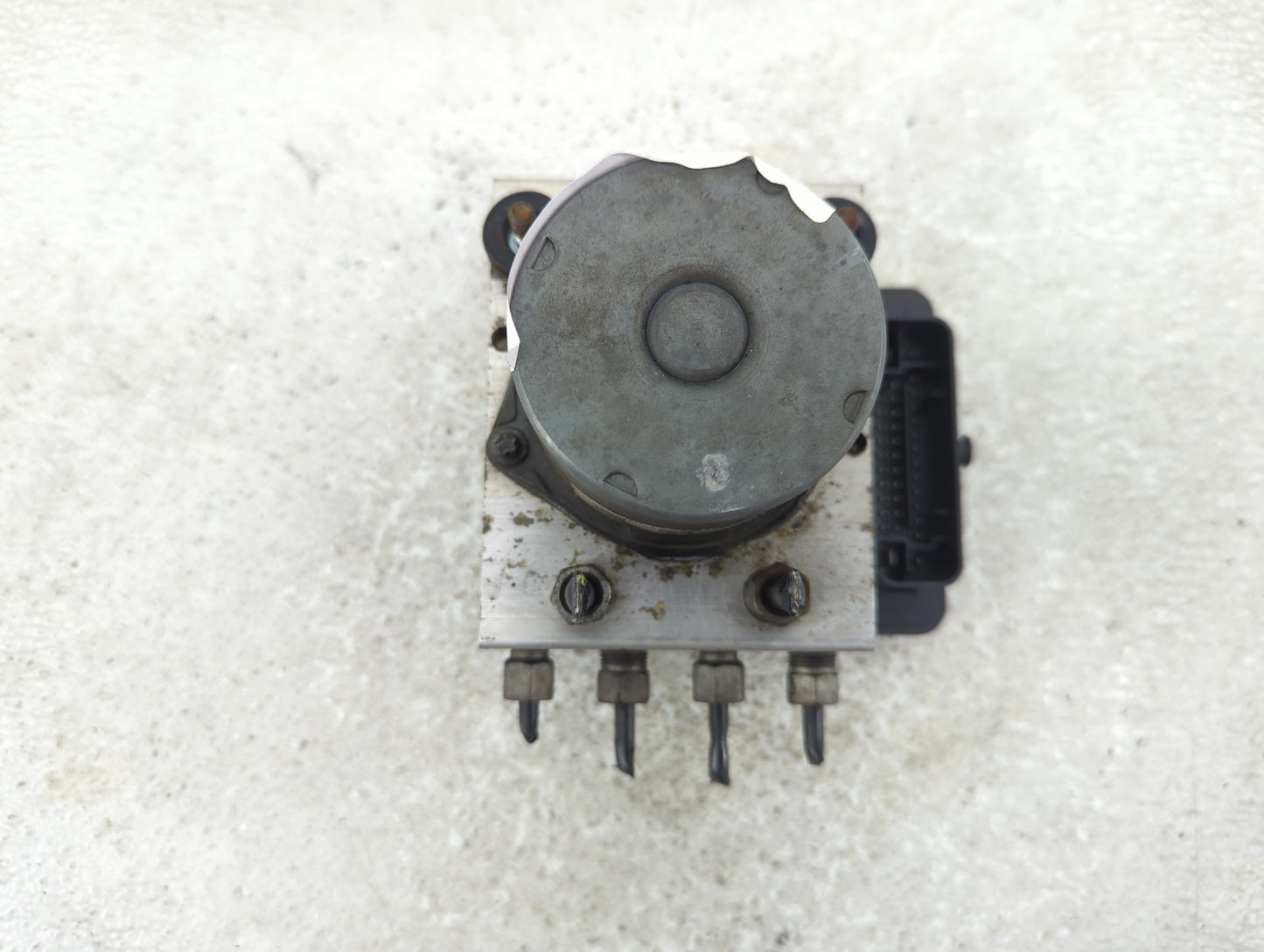 2015-2020 Dodge Grand Caravan ABS Pump Control Module Replacement P/N:68183803AC P68183803AC Fits OEM Used Auto Parts - Oemu