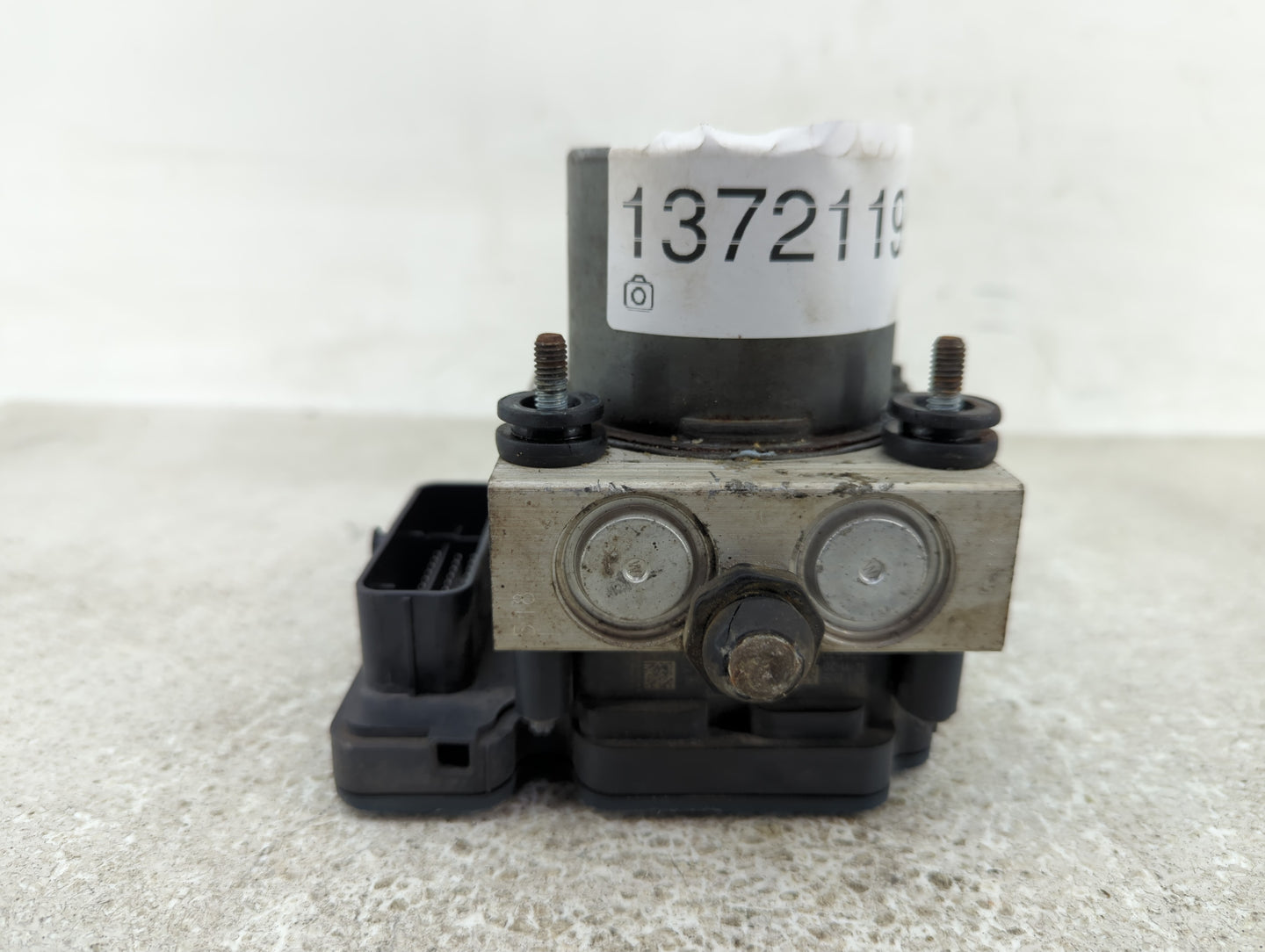2015-2020 Dodge Grand Caravan ABS Pump Control Module Replacement P/N:68183803AC P68183803AC Fits OEM Used Auto Parts - Oemu