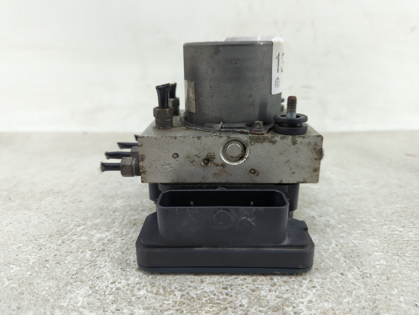 2015-2020 Dodge Grand Caravan ABS Pump Control Module Replacement P/N:68183803AC P68183803AC Fits OEM Used Auto Parts - Oemu