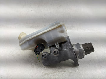 2012-2020 Dodge Grand Caravan Brake Master Cylinder - Oemusedautoparts1.com