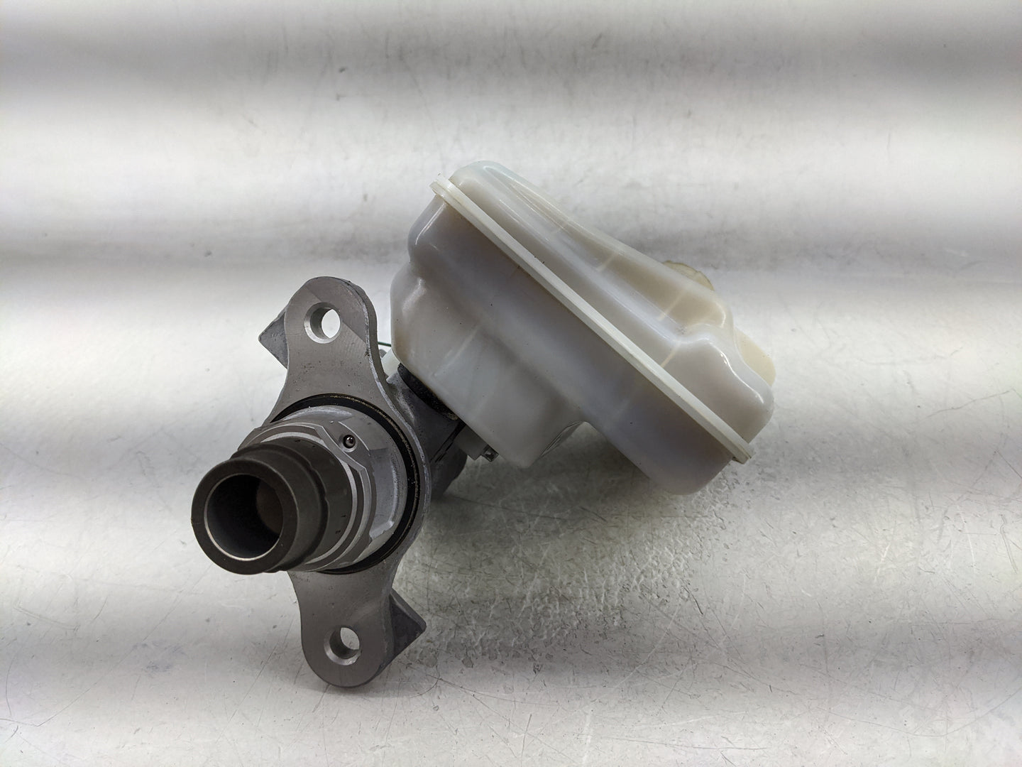 2012-2020 Dodge Grand Caravan Brake Master Cylinder - Oemusedautoparts1.com