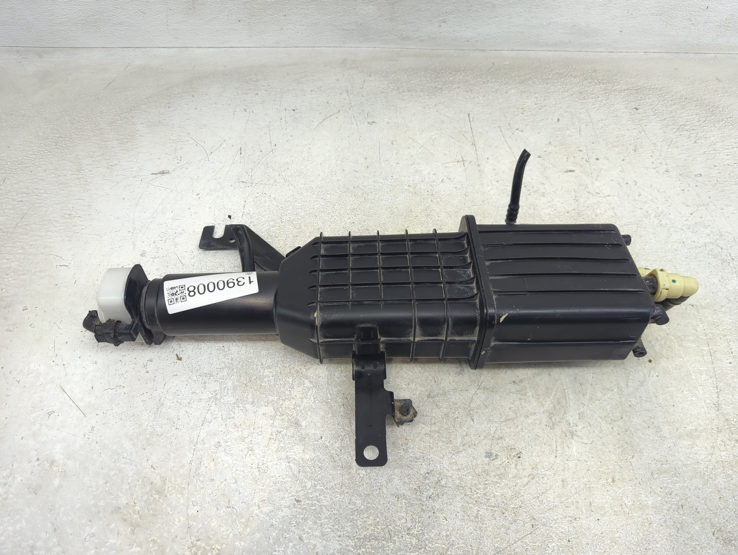 2020 Dodge Grand Caravan Fuel Vapor Charcoal Canister - Oemusedautoparts1.com