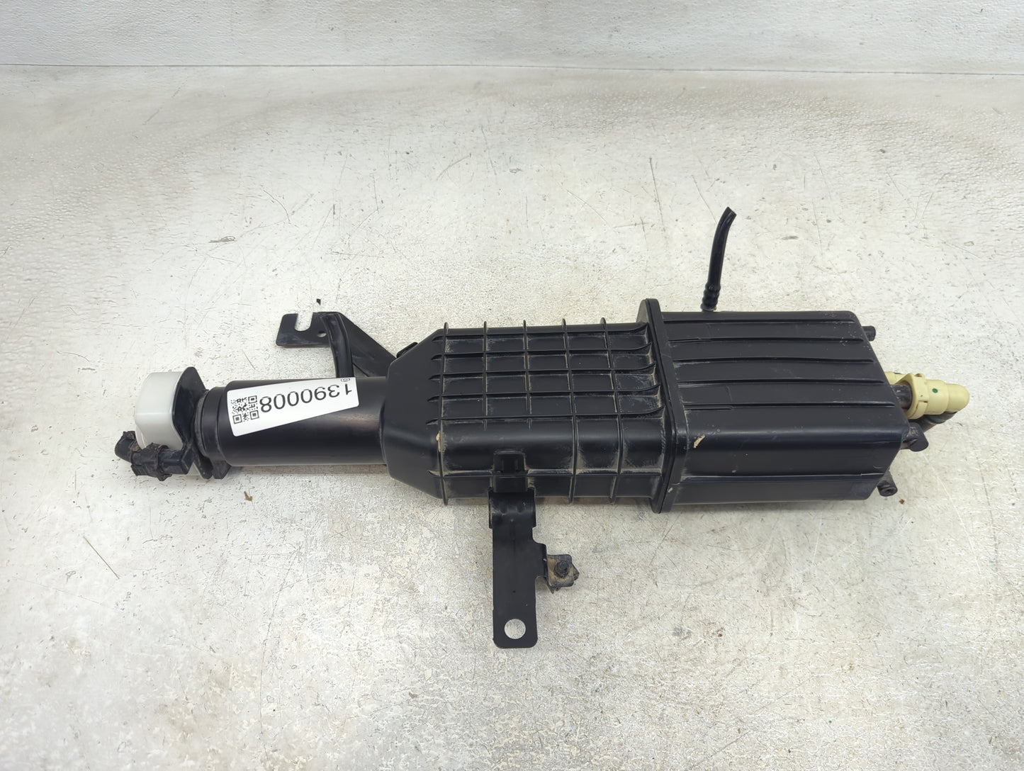 2020 Dodge Grand Caravan Fuel Vapor Charcoal Canister - Oemusedautoparts1.com