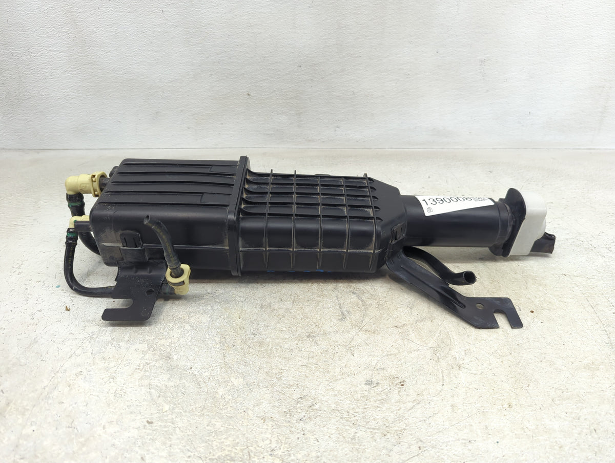 2020 Dodge Grand Caravan Fuel Vapor Charcoal Canister - Oemusedautoparts1.com