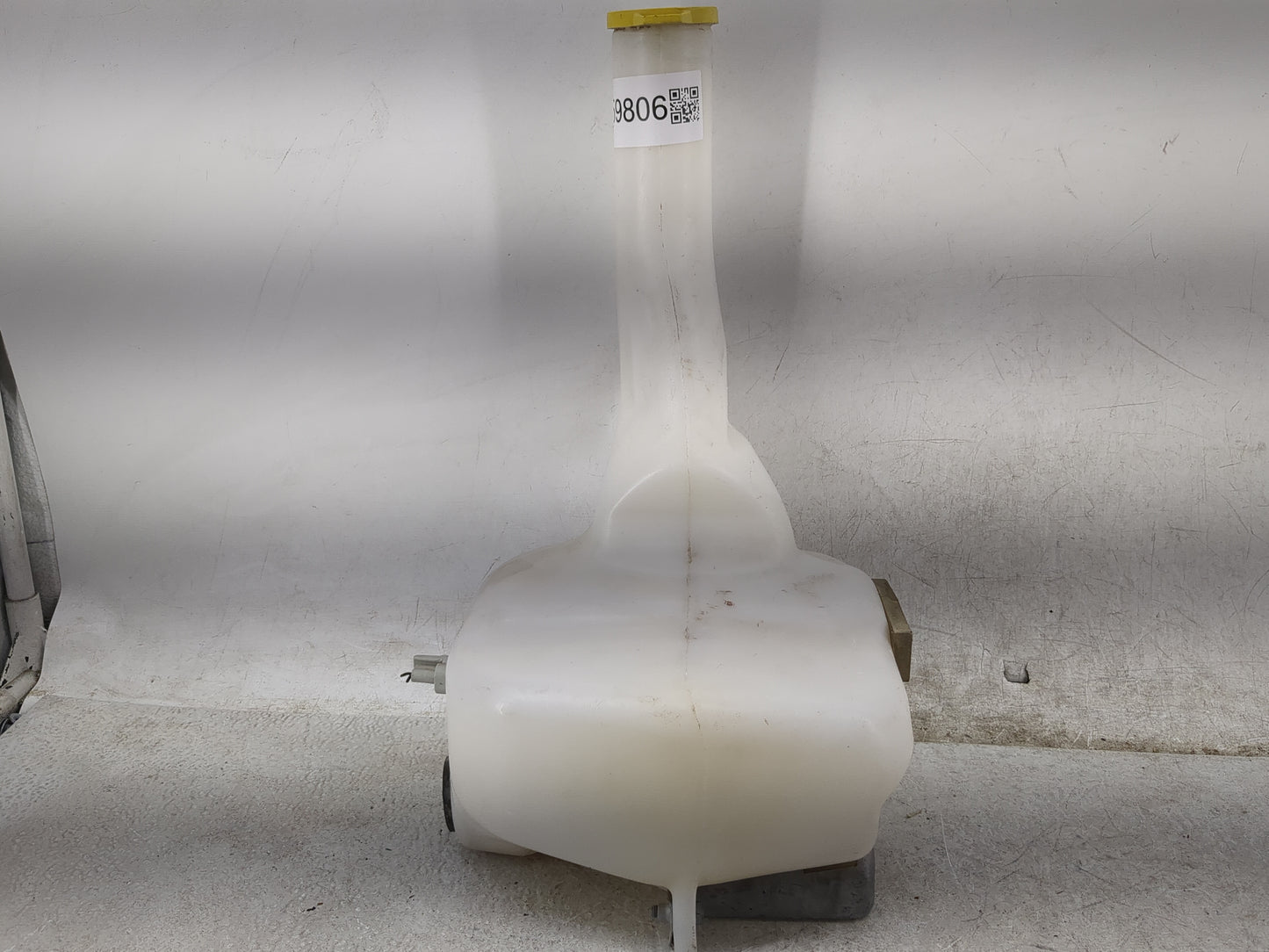 2011 Dodge Grand Caravan Windshield Washer Fluid Reservoir Bottle Oem 1459806 - Oemusedautoparts1.com