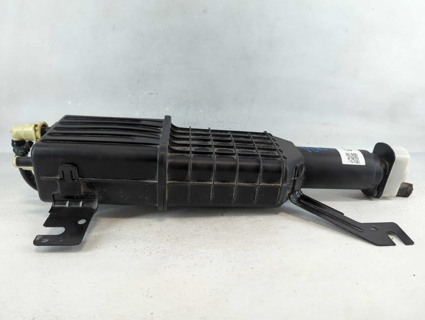 2020 Dodge Grand Caravan Fuel Vapor Charcoal Canister - Oemusedautoparts1.com