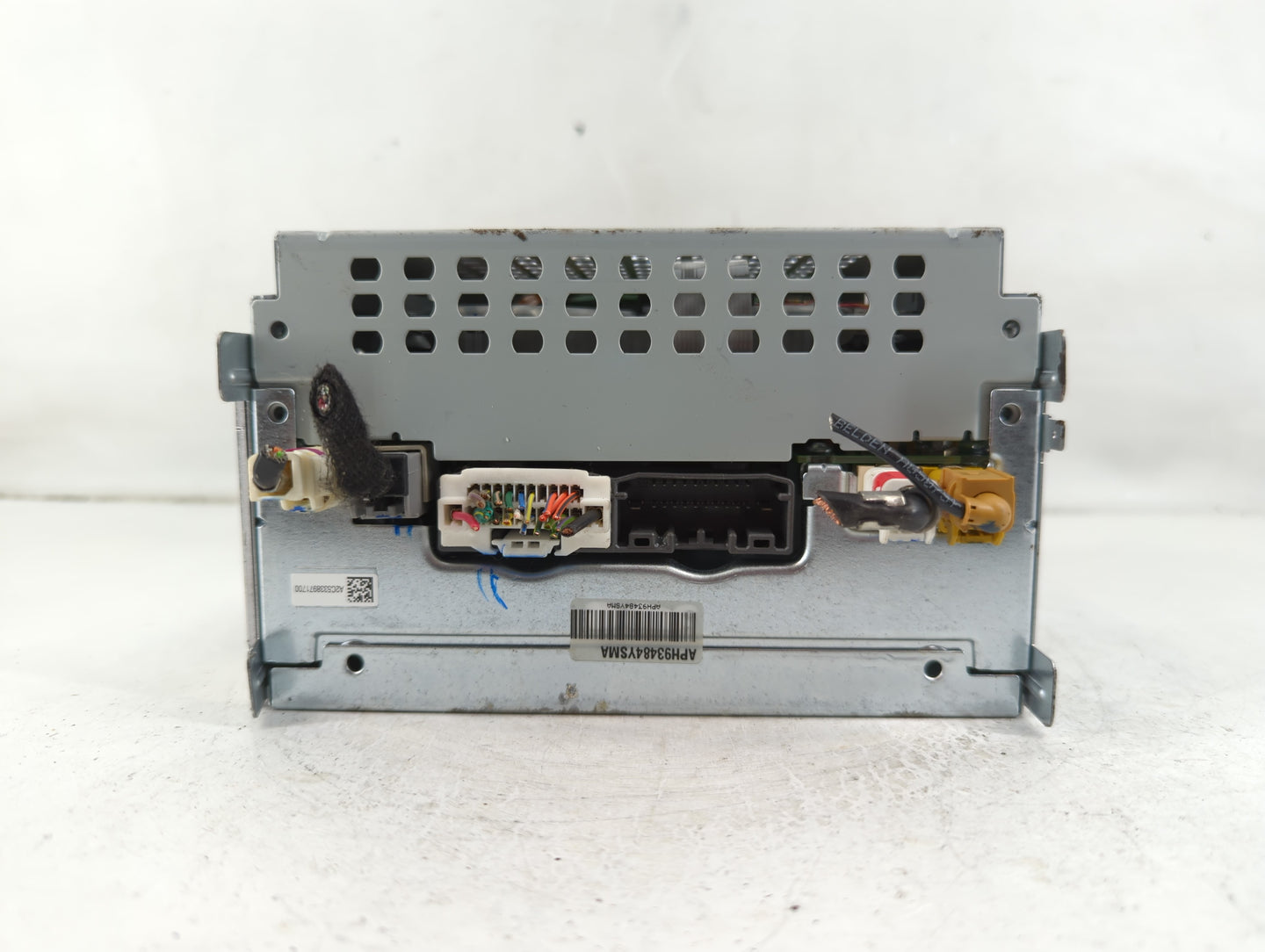 2018-2020 Dodge Journey Radio AM FM Cd Player Receiver Replacement P/N:P68209665AG Fits Fits 2018 2019 2020 OEM Used Auto Pa