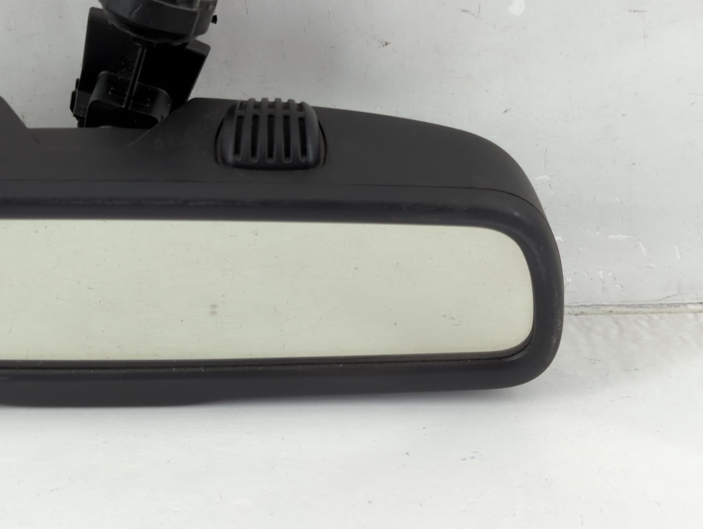 2020 Dodge Journey Interior Rear View Mirror Replacement OEM P/N:E11028017 Fits OEM Used Auto Parts - Oemusedautoparts1.com