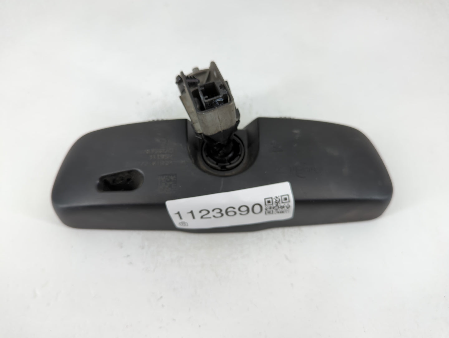 2020 Dodge Journey Interior Rear View Mirror Replacement OEM P/N:E11028017 Fits OEM Used Auto Parts - Oemusedautoparts1.com