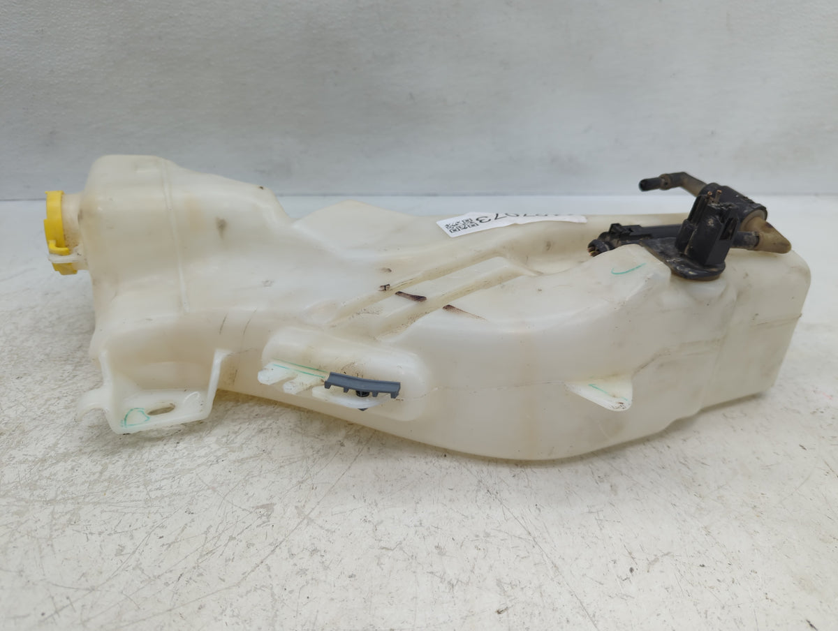 2020 Dodge Journey Windshield Washer Fluid Reservoir Bottle - Oemusedautoparts1.com